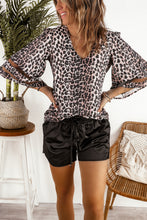 Load image into Gallery viewer, Wanxear Women's Casual V-Neck Short T-Shirt Cutout Detailing Loose Fit Tops